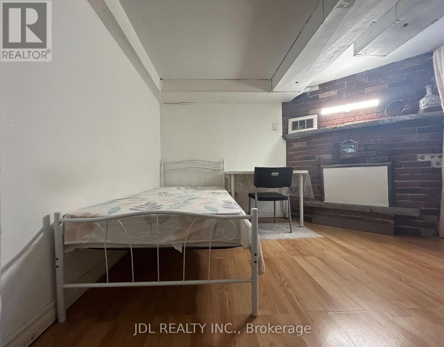 Basement One Bedroom - 19 Maywood Park, Toronto, Ontario  M1K 2G9 - Photo 4 - E13127216