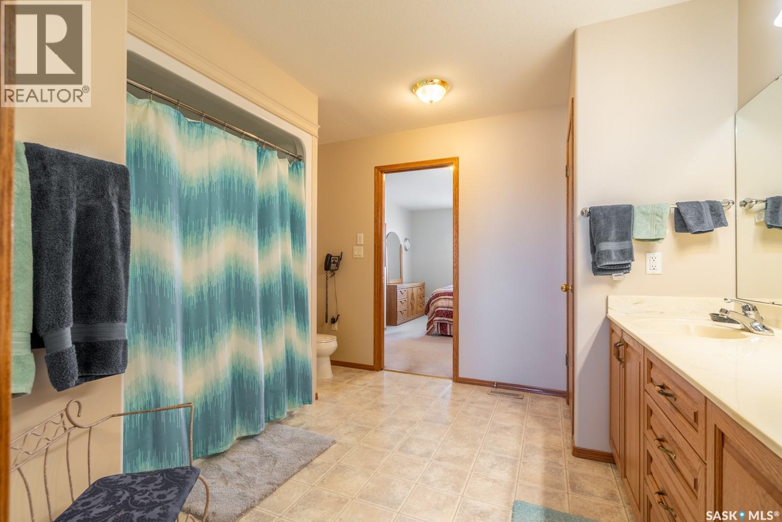 2346 Mcgregor Place, Regina, Saskatchewan  S4V 2Y4 - Photo 22 - SK035879