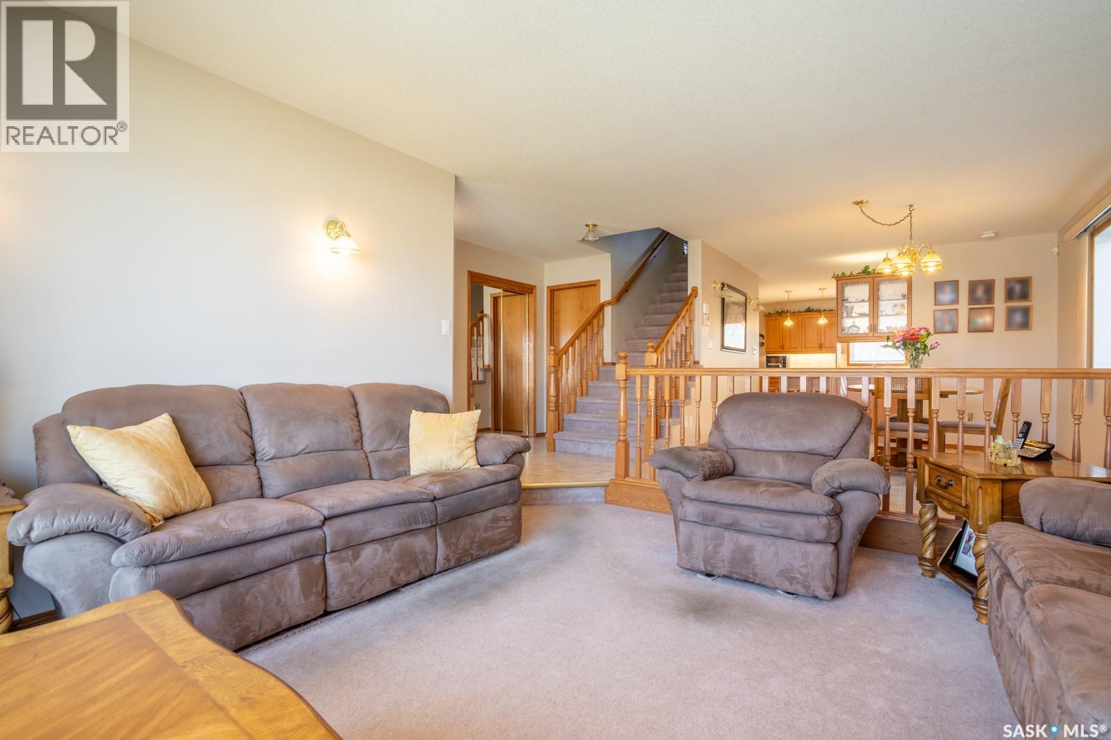 2346 Mcgregor Place, Regina, Saskatchewan  S4V 2Y4 - Photo 5 - SK035879