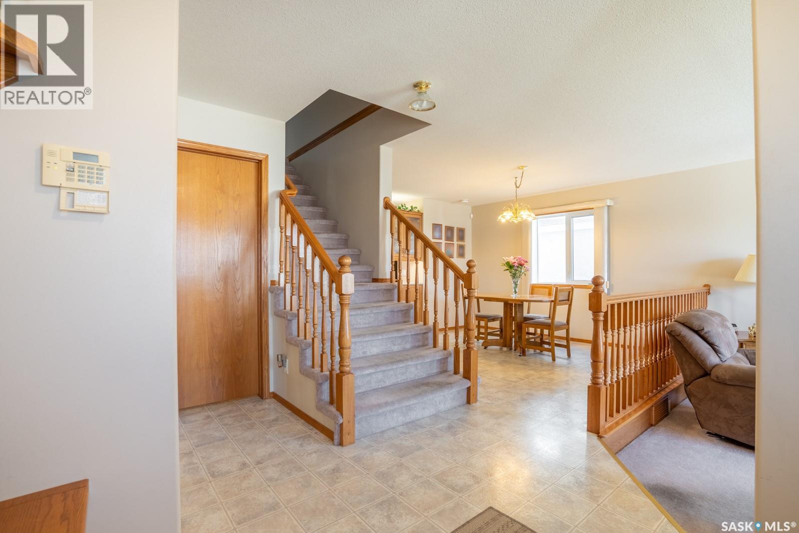 2346 Mcgregor Place, Regina, Saskatchewan  S4V 2Y4 - Photo 7 - SK035879