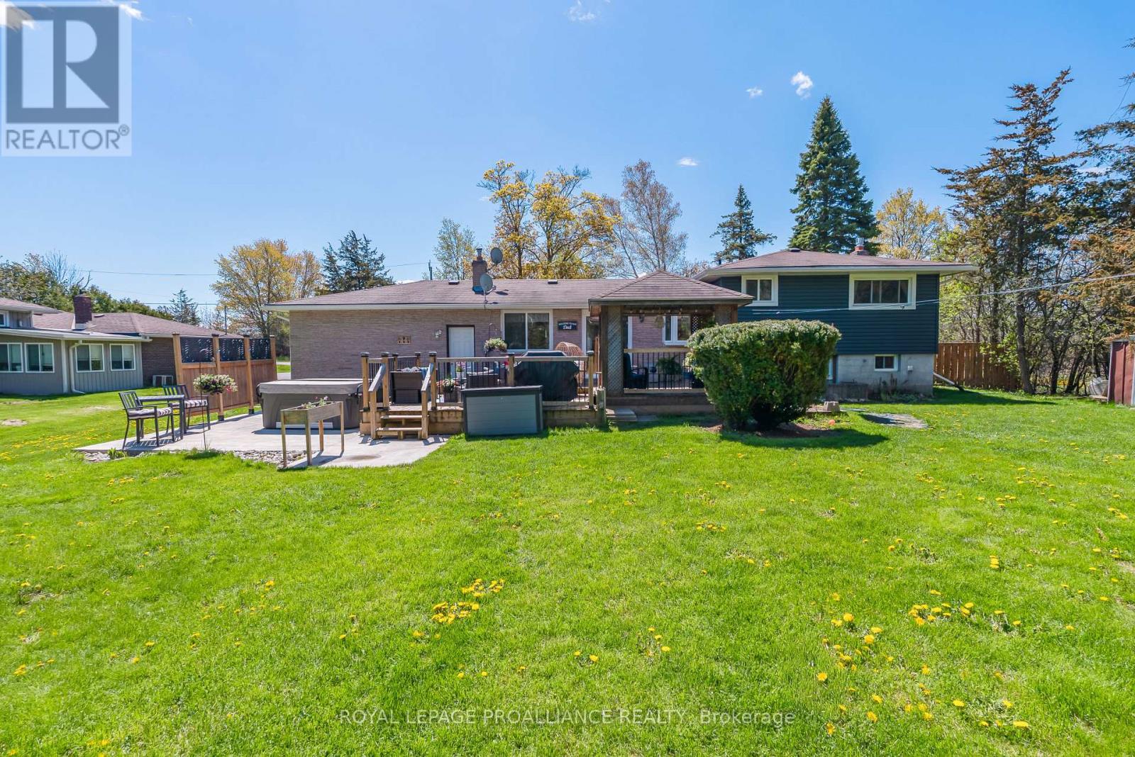 202 Huntingwood Drive, Quinte West, Ontario  K8N 4Z5 - Photo 38 - X12899914