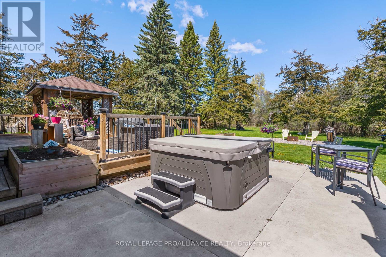 202 Huntingwood Drive, Quinte West, Ontario  K8N 4Z5 - Photo 36 - X12899914