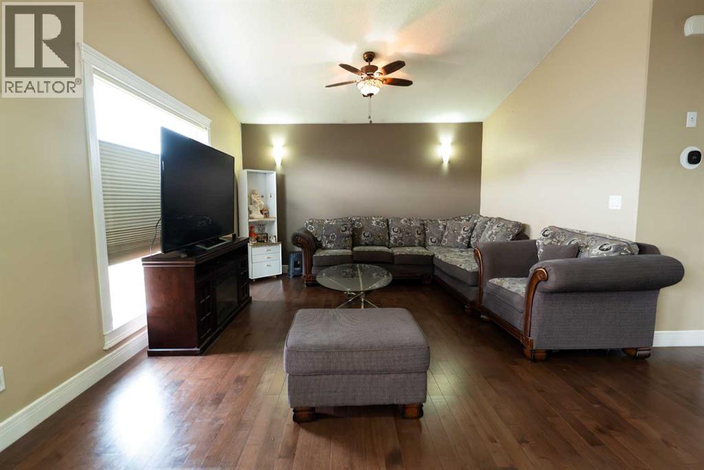 12406 102b Street, Grande Prairie, Alberta  T8V 6J2 - Photo 9 - A2310956