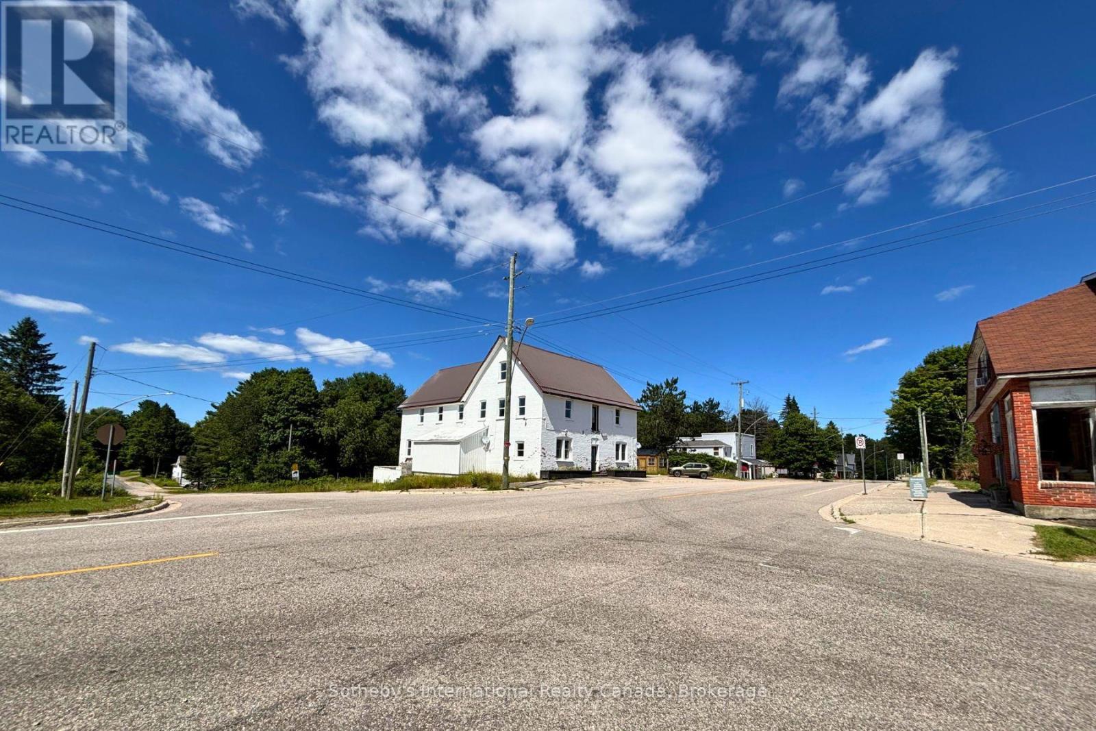 2502 Highway 518 W, Mcmurrich/monteith, Ontario  P0A 1Y0 - Photo 2 - X12664384