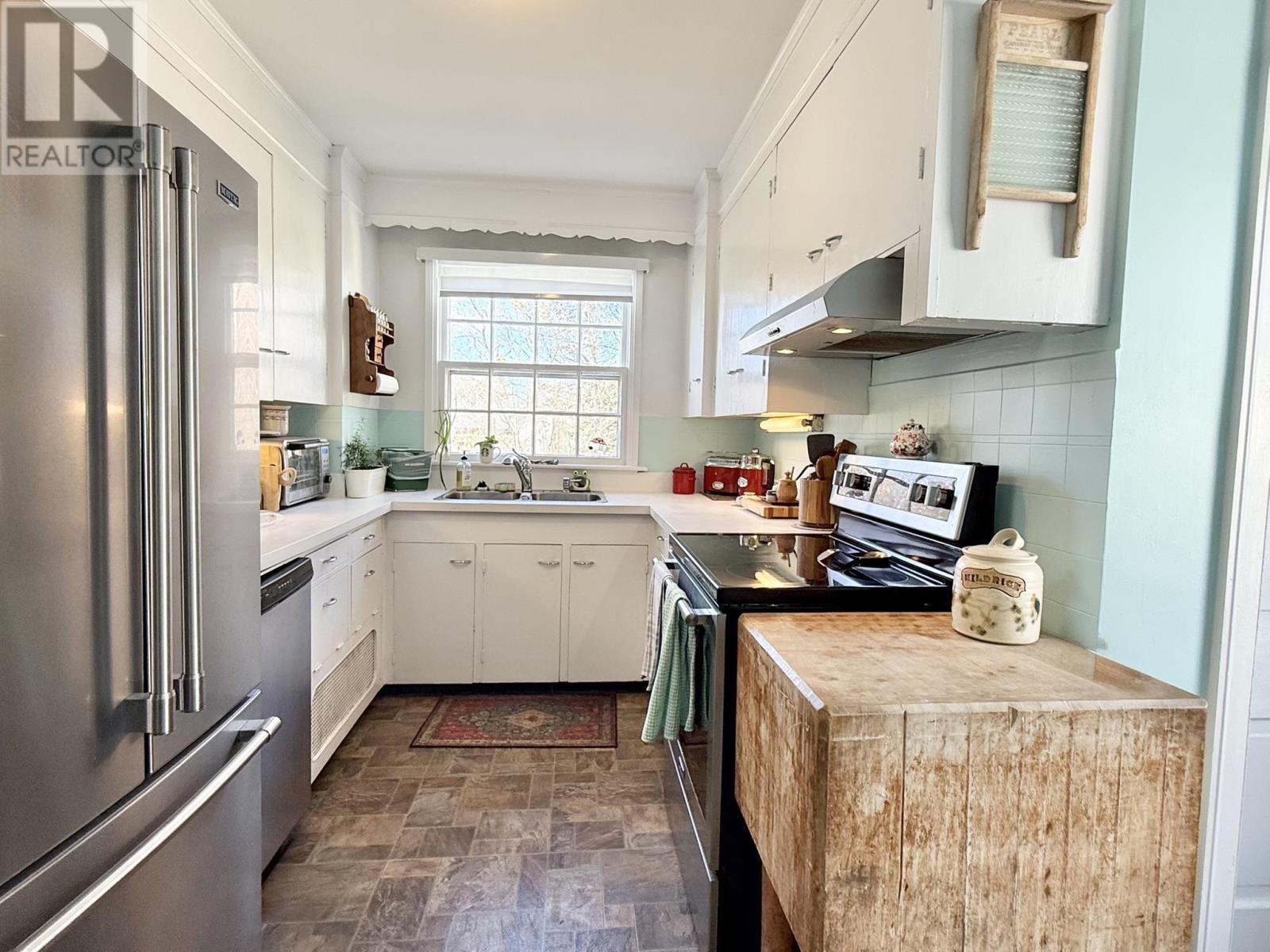 239 North River Road, Charlottetown, Prince Edward Island  C1A 3L5 - Photo 19 - 202610858