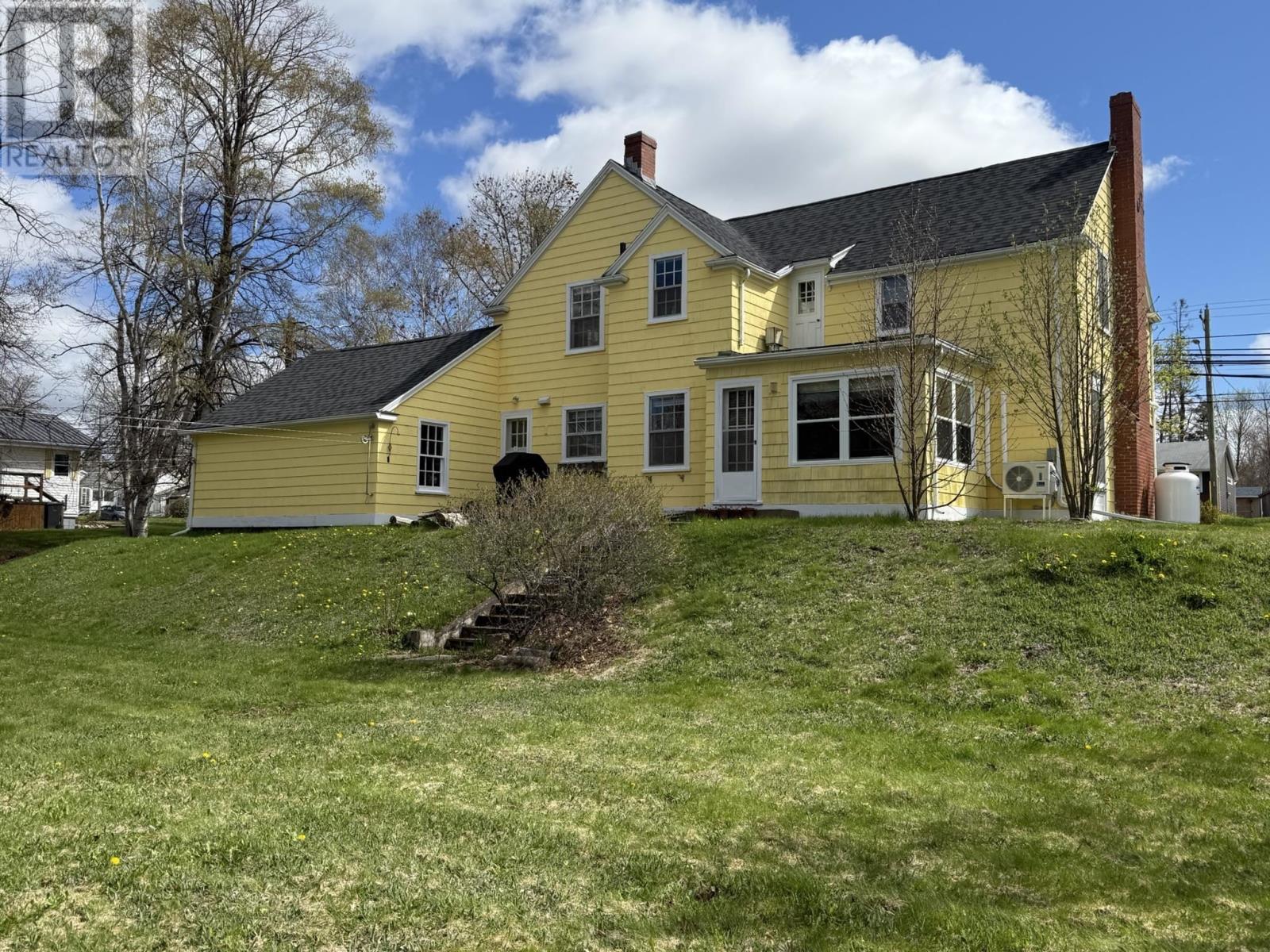 239 North River Road, Charlottetown, Prince Edward Island  C1A 3L5 - Photo 4 - 202610858