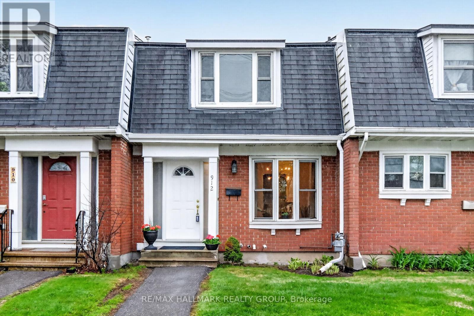 912 Dynes Road, Ottawa, Ontario  K2C 0G8 - Photo 1 - X13066536