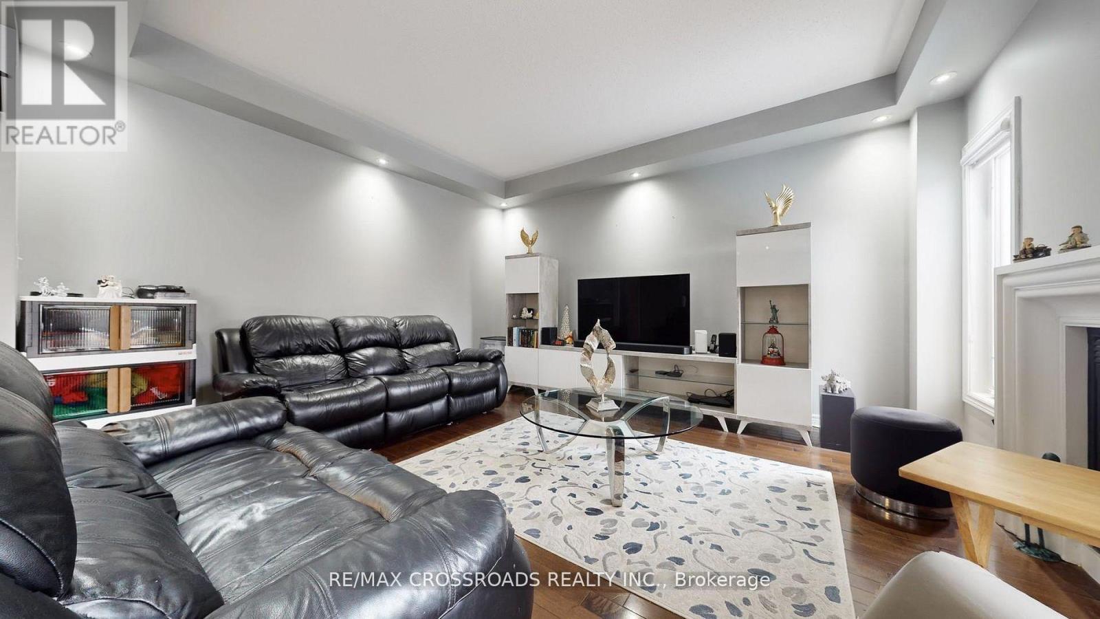23 Oakborough Drive, Markham, Ontario  L6B 0H3 - Photo 13 - N13127118