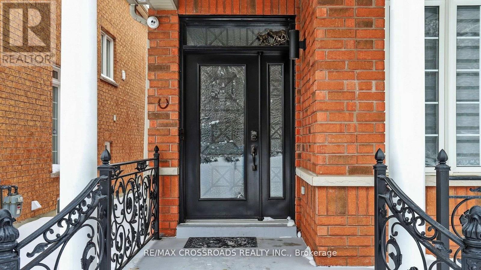 23 Oakborough Drive, Markham, Ontario  L6B 0H3 - Photo 3 - N13127118