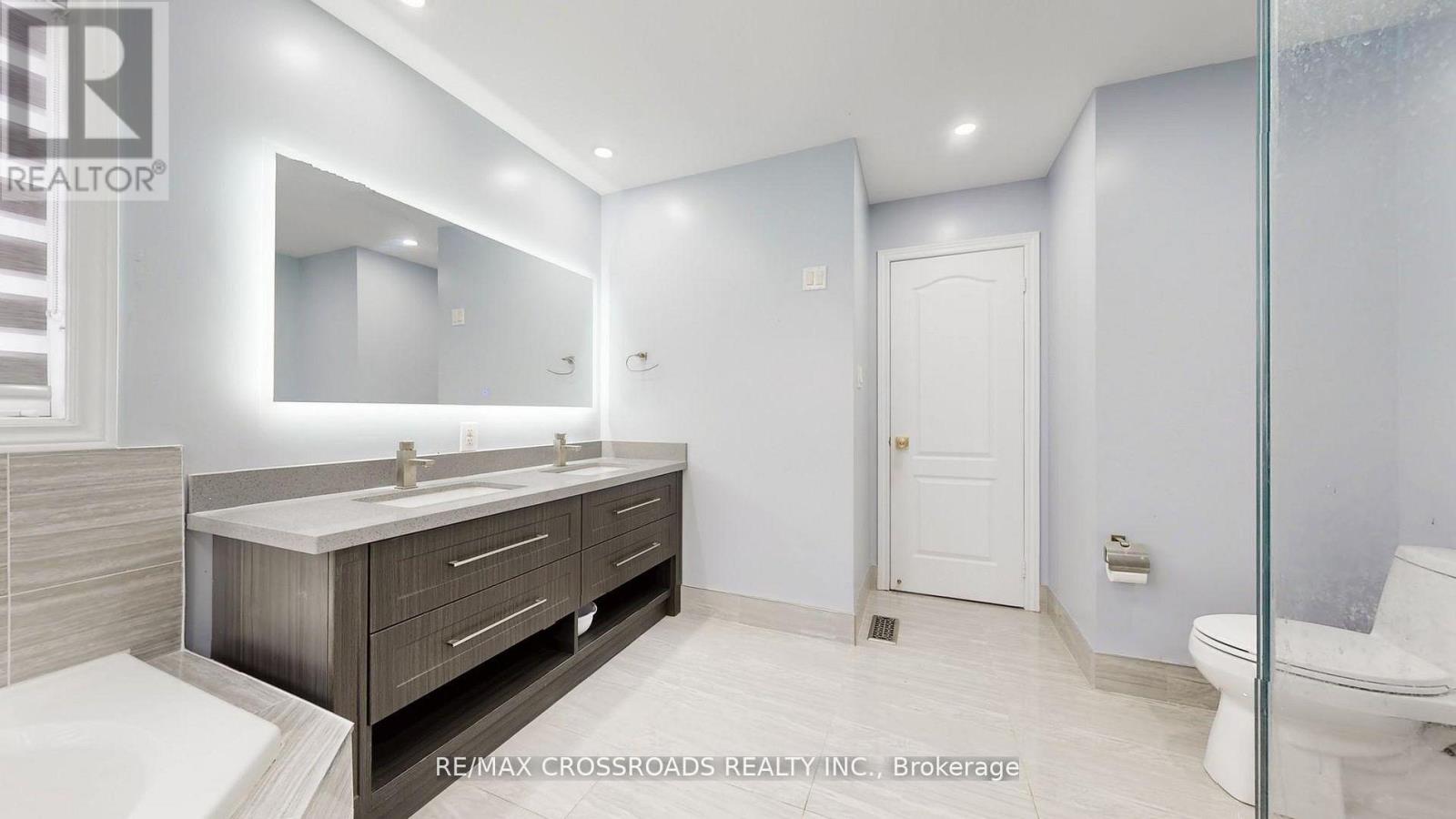 23 Oakborough Drive, Markham, Ontario  L6B 0H3 - Photo 33 - N13127118