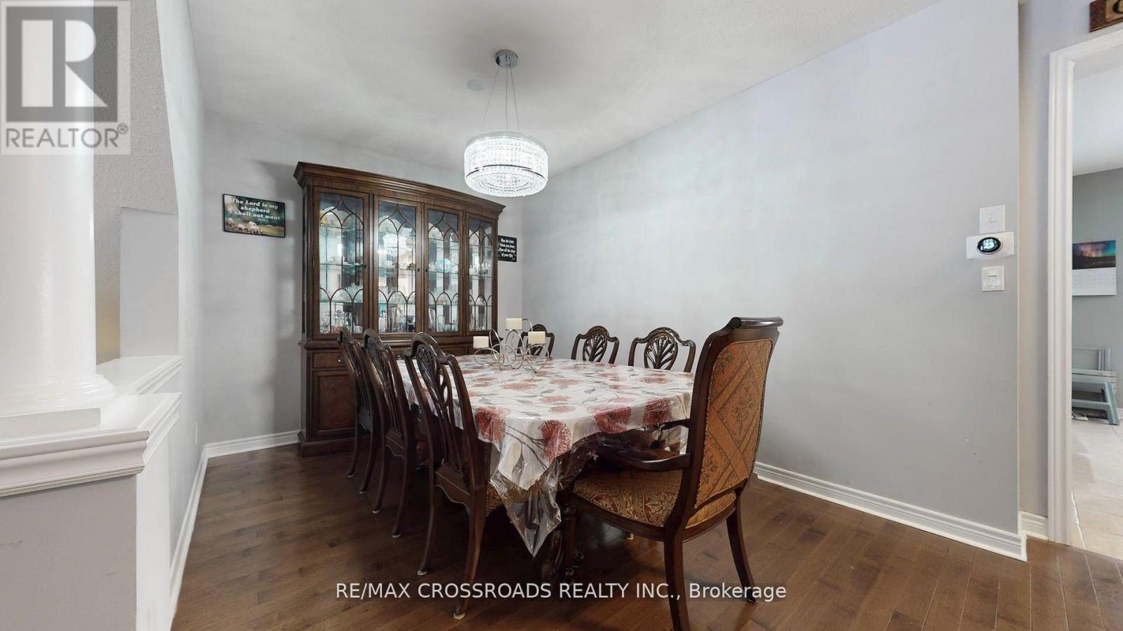 23 Oakborough Drive, Markham, Ontario  L6B 0H3 - Photo 8 - N13127118