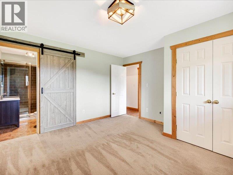 4c Spruce Place, Fernie, British Columbia  V0B 1M4 - Photo 32 - 10385858