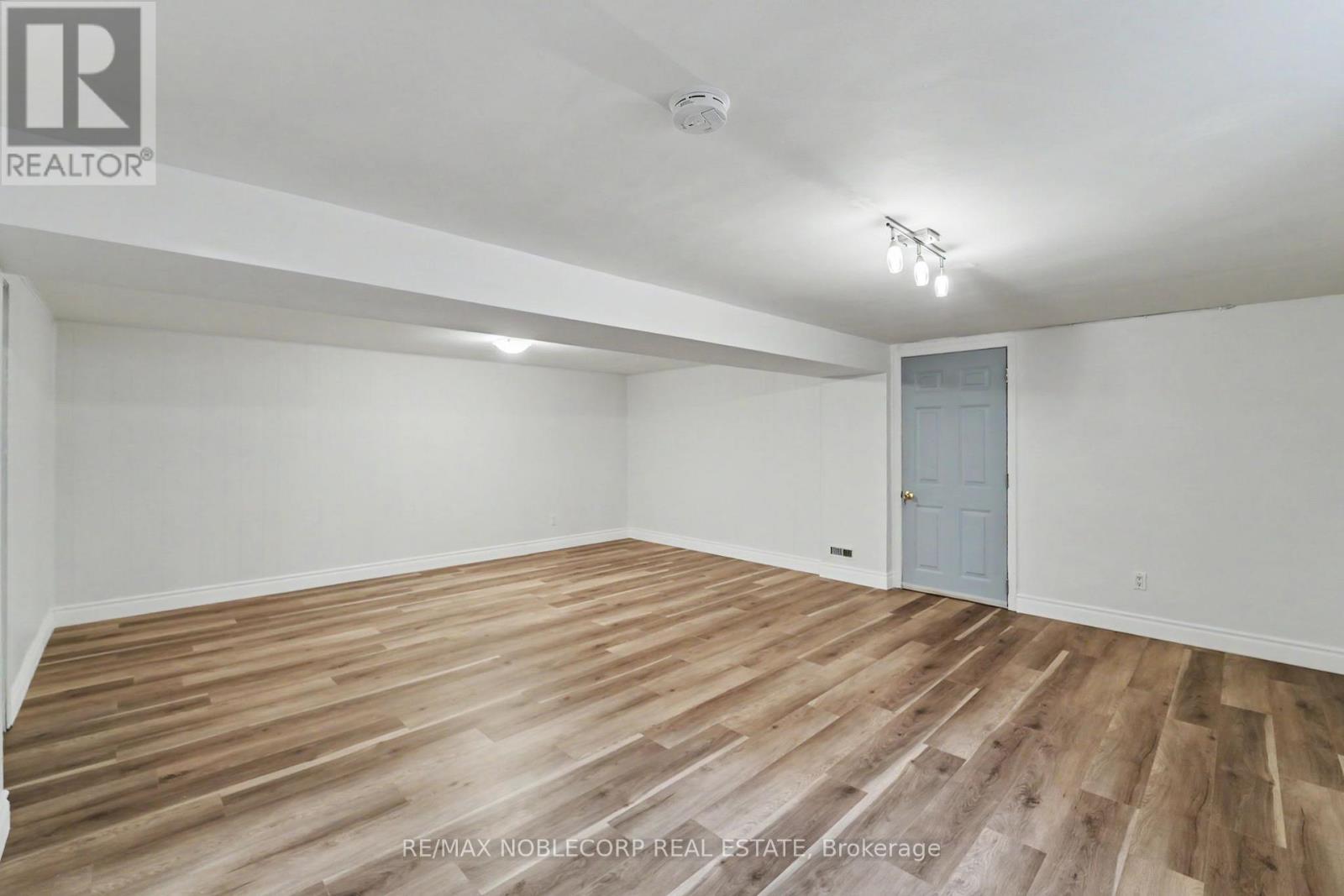 3519 Laddie Crescent, Mississauga, Ontario  L4T 1N2 - Photo 6 - W13127134