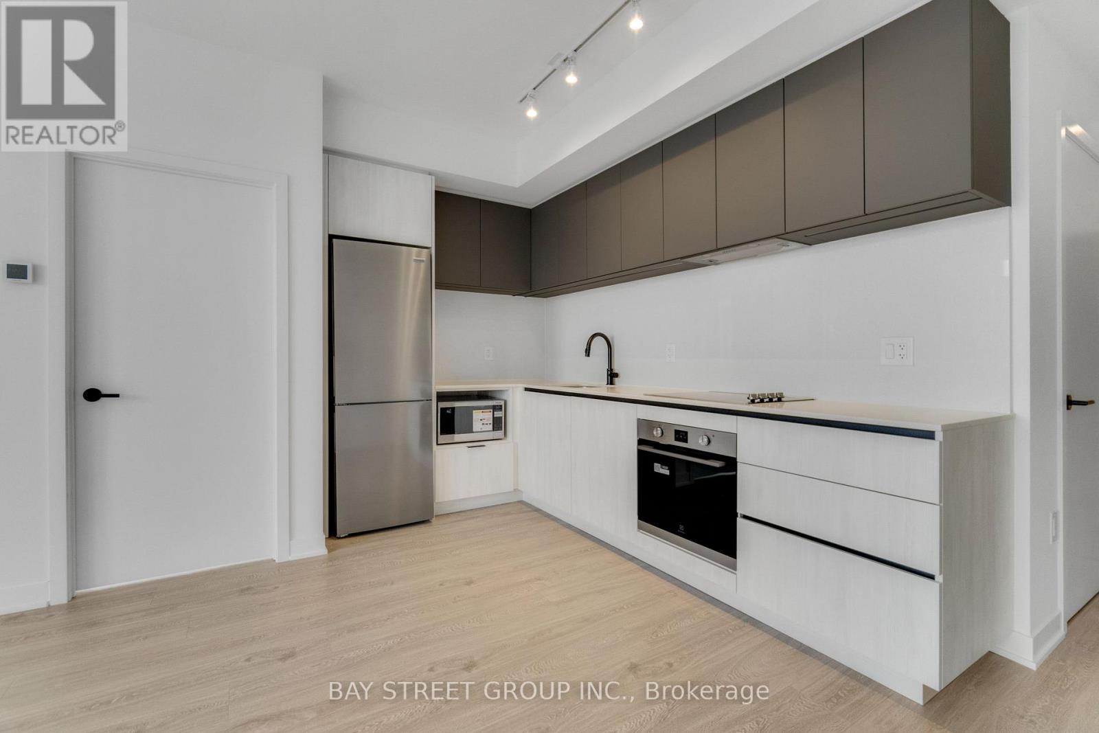 1702 - 2495 Eglinton Avenue W, Mississauga, Ontario  L5M 2T2 - Photo 16 - W13127226
