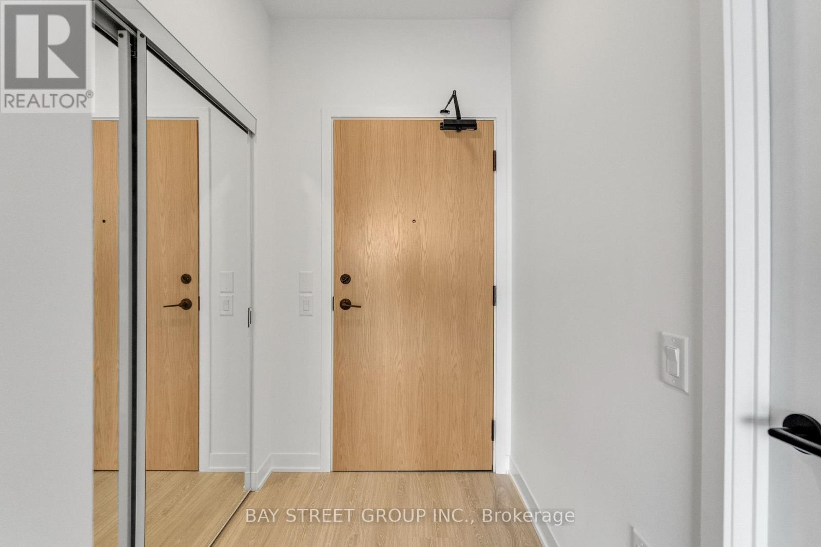 1702 - 2495 Eglinton Avenue W, Mississauga, Ontario  L5M 2T2 - Photo 9 - W13127226