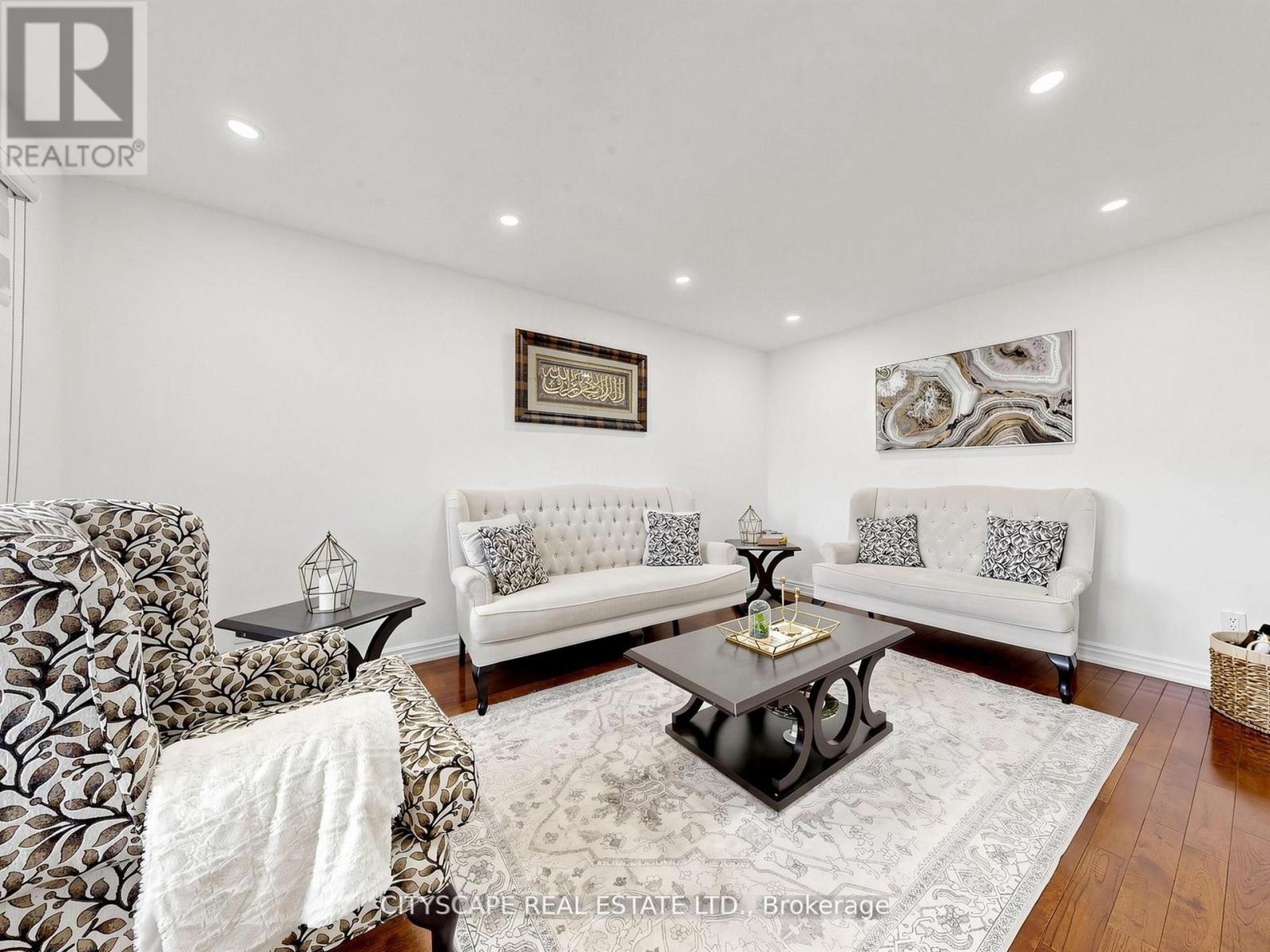 5534 River Grove Avenue, Mississauga, Ontario  L5M 3T6 - Photo 3 - W13127242