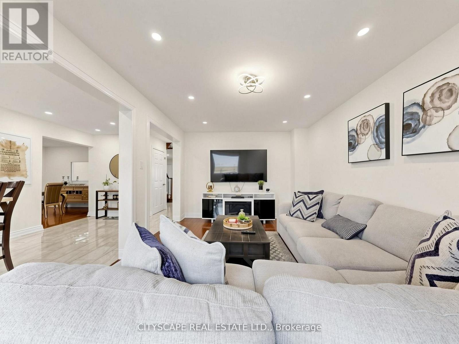 5534 River Grove Avenue, Mississauga, Ontario  L5M 3T6 - Photo 6 - W13127242