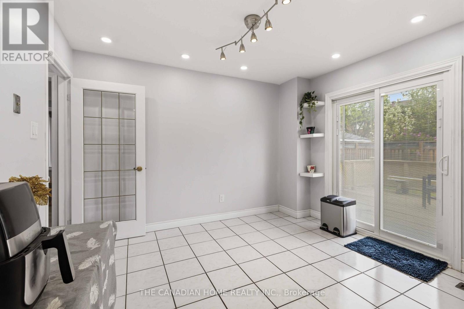 3549 Redmond Road, Mississauga, Ontario  L5B 3T9 - Photo 15 - W13127278