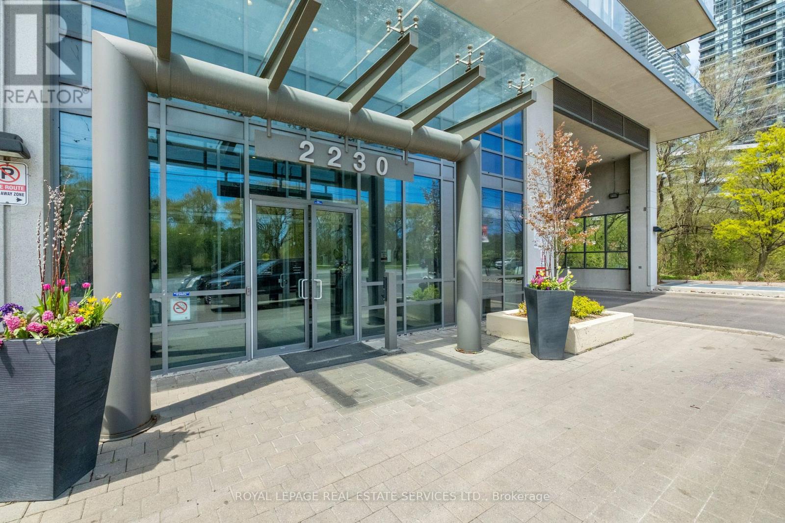 1506 - 2230 Lake Shore Boulevard W, Toronto, Ontario  M8V 0B2 - Photo 2 - W13127294