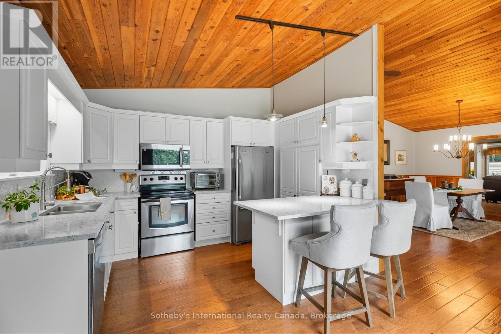 20 Fish Rock Road, Huntsville, Ontario  P1H 2N5 - Photo 15 - X12674718