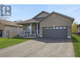 35 MAPLEHURST CRESCENT, Prince Edward County, Ontario