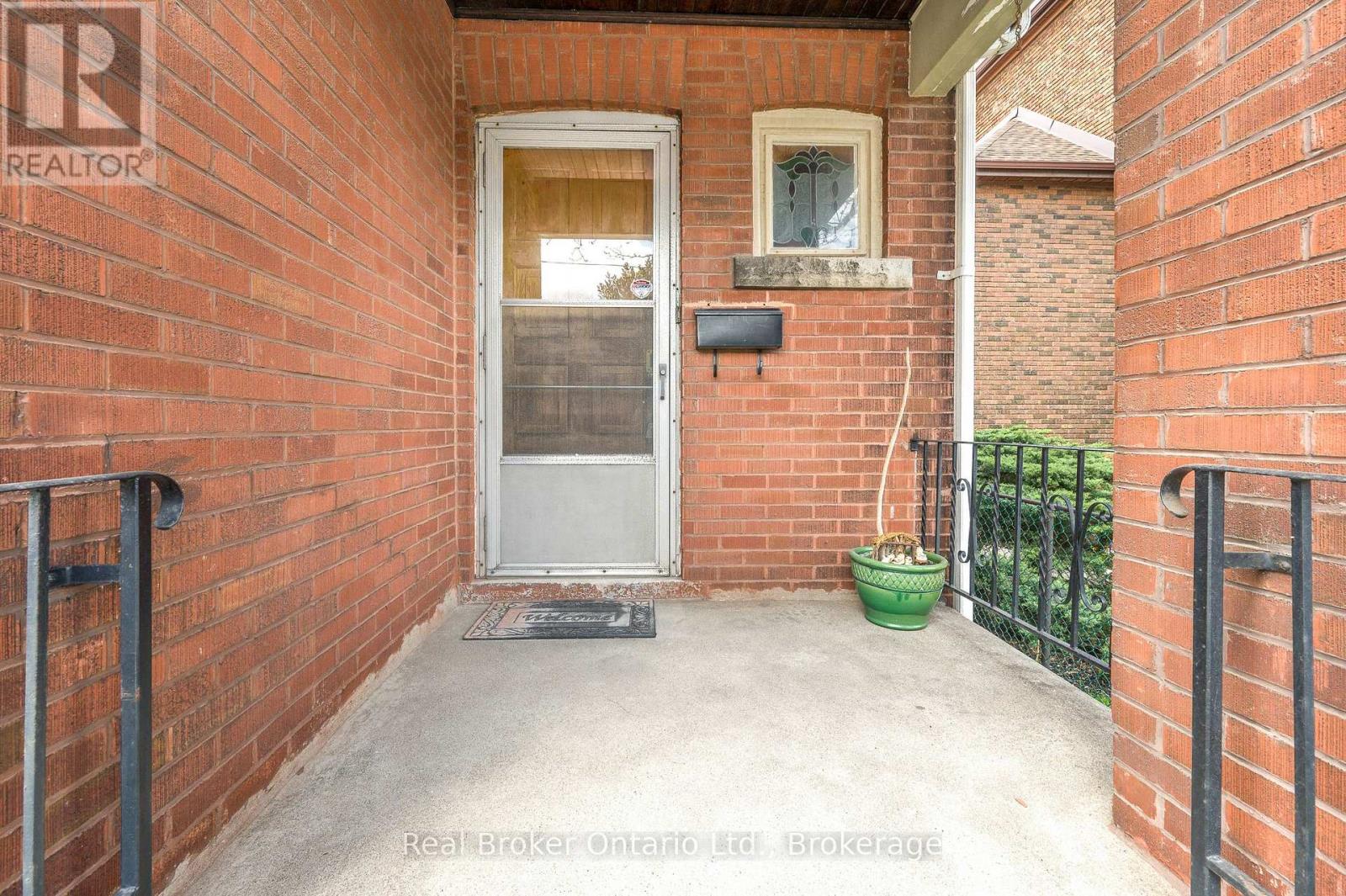 153 Gage Avenue N, Hamilton, Ontario  L8L 7A3 - Photo 4 - X13127618