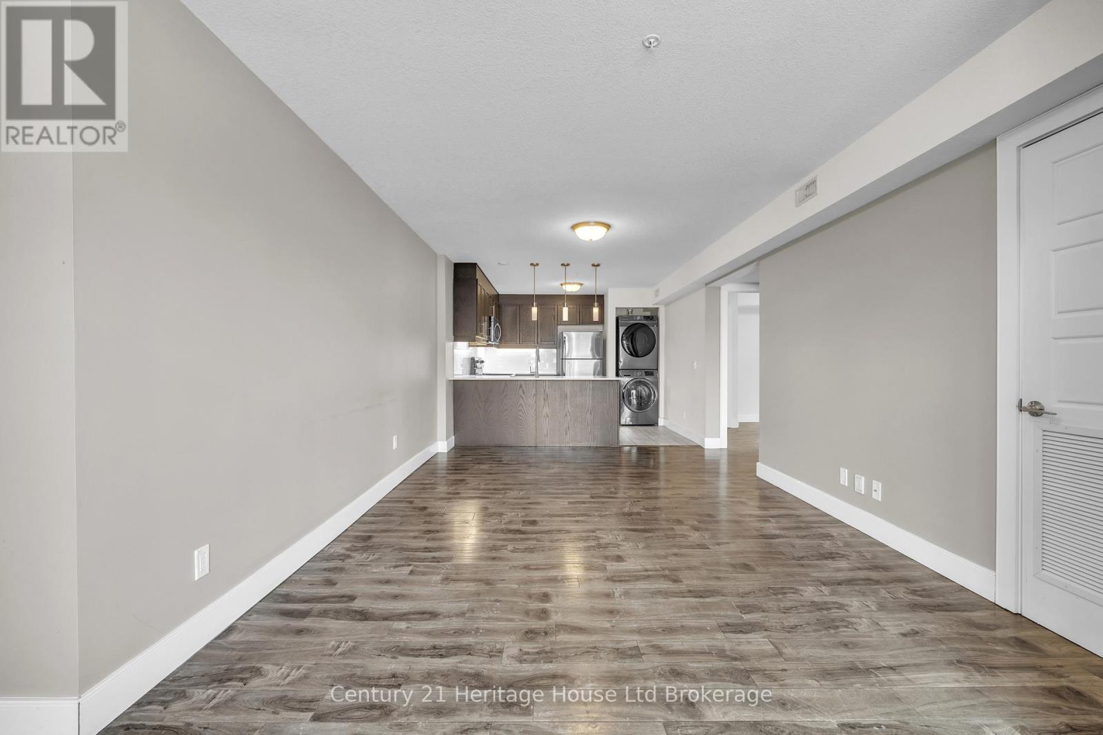 201 - 34 Brock Street, Woodstock, Ontario  N4S 1J5 - Photo 3 - X13127586