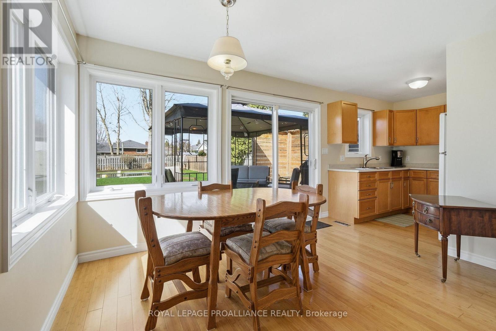 49 Plaza Square, Belleville, Ontario  K8N 4J2 - Photo 25 - X13035826