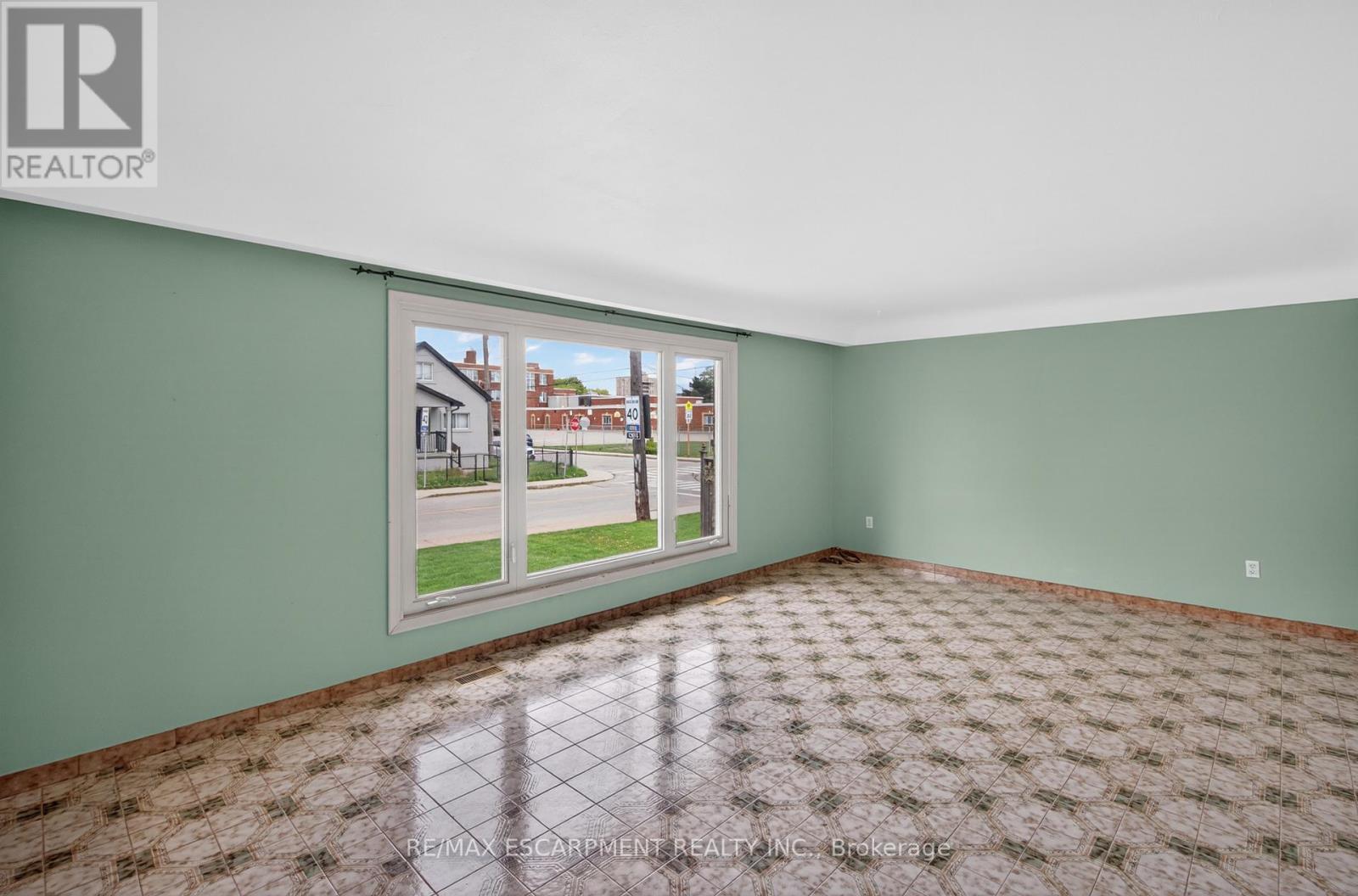 162 Mountville Avenue, Hamilton, Ontario  L9A 1E7 - Photo 5 - X13127302