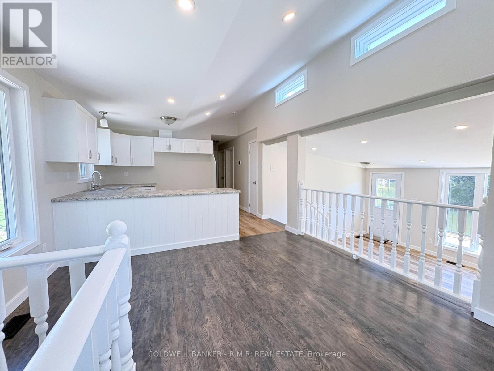 1355 Furniss Drive, Ramara (Brechin), Ontario  L0K 1B0 - Photo 10 - S13127670