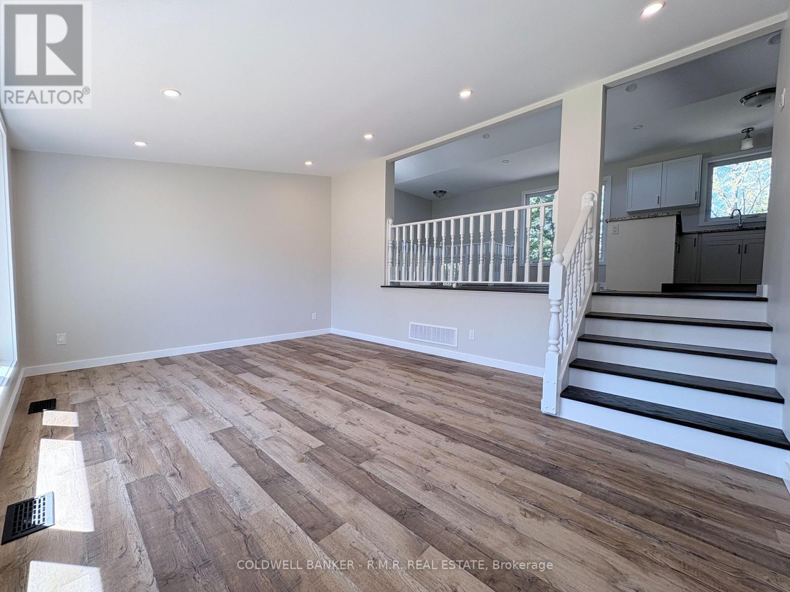1355 Furniss Drive, Ramara (Brechin), Ontario  L0K 1B0 - Photo 13 - S13127670