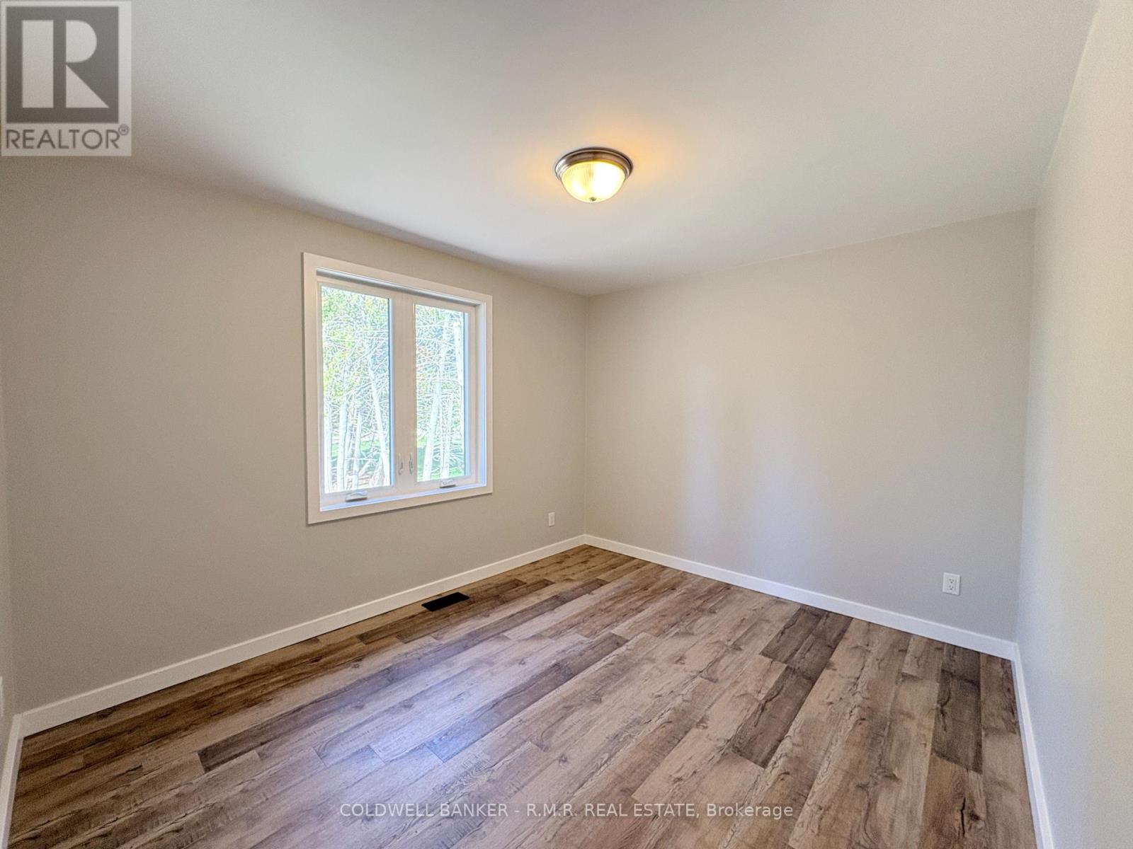 1355 Furniss Drive, Ramara (Brechin), Ontario  L0K 1B0 - Photo 19 - S13127670