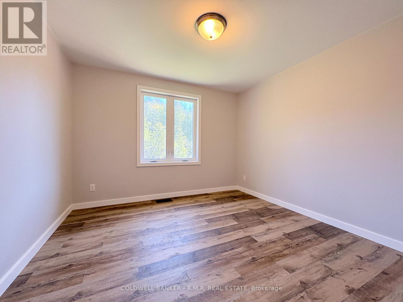 1355 Furniss Drive, Ramara (Brechin), Ontario  L0K 1B0 - Photo 20 - S13127670