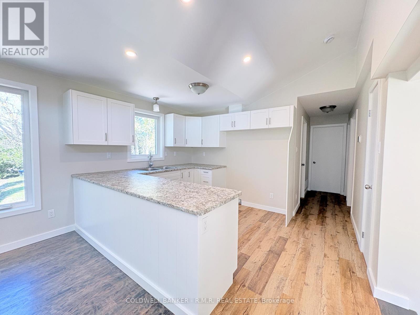 1355 Furniss Drive, Ramara (Brechin), Ontario  L0K 1B0 - Photo 8 - S13127670
