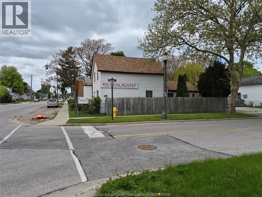 244-246 Simcoe Street, Amherstburg, Ontario  N9V 1M7 - Photo 2 - 26002677
