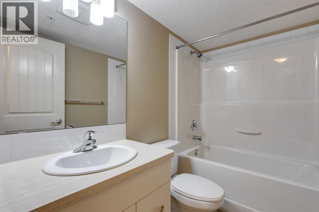 106, 304 Cranberry Park SE, Calgary, Alberta  T3M 1W2 - Photo 12 - A2282535