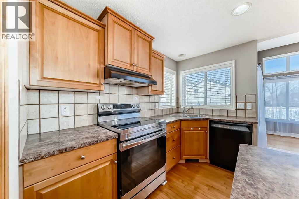 131 Somerside Crescent SW, Calgary, Alberta  T2T 4K6 - Photo 11 - A2296775