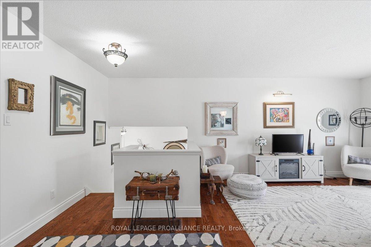 82 West Mary Street, Prince Edward County, Ontario  K0K 2T0 - Photo 18 - X13127712
