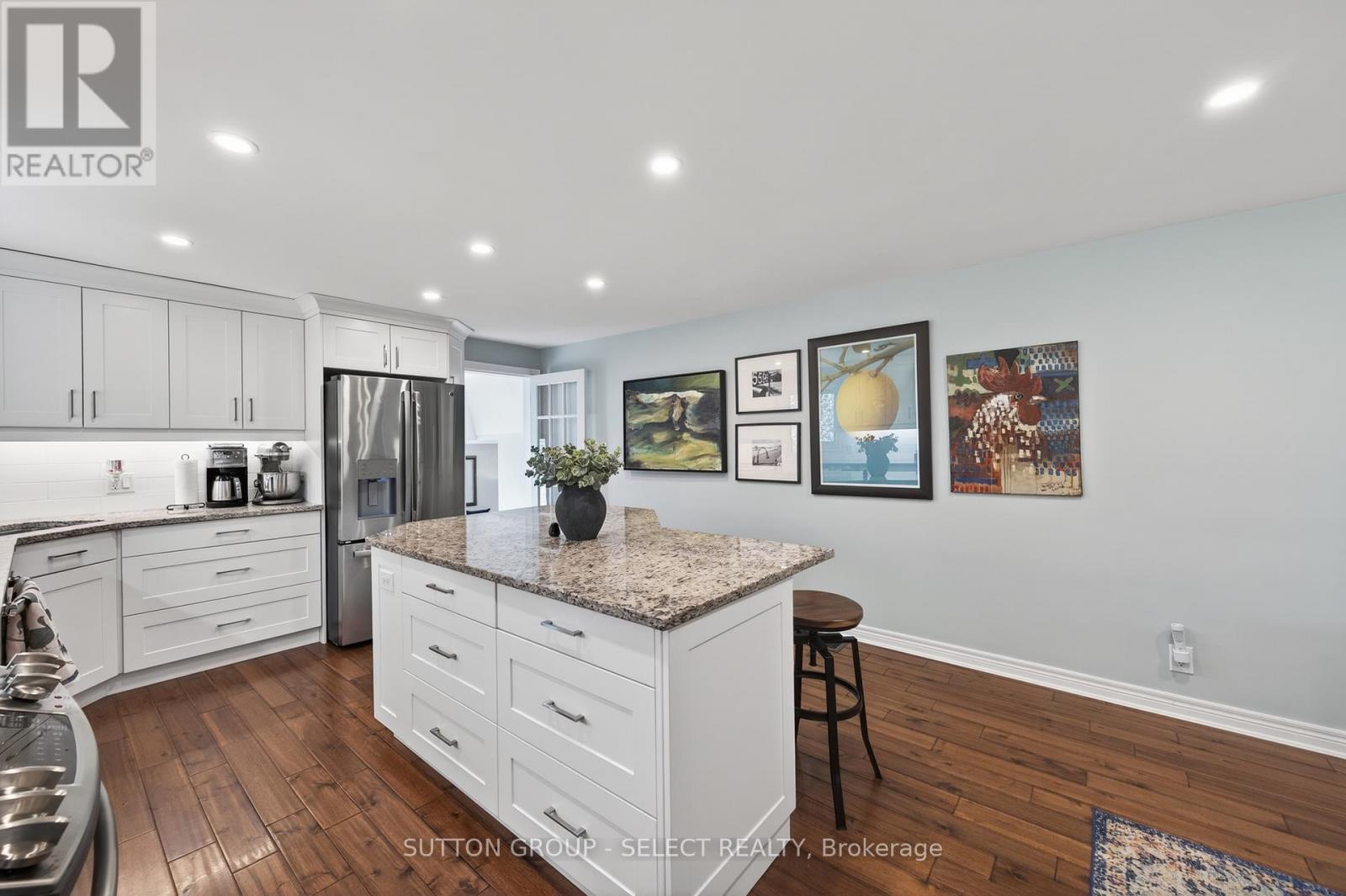 5596 Mooresville Drive, North Middlesex, Ontario  N0M 2J0 - Photo 22 - X13127452