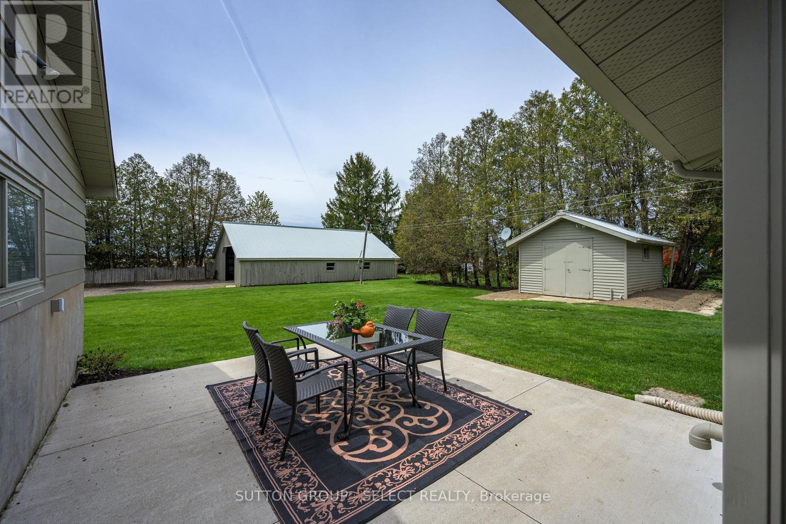5596 Mooresville Drive, North Middlesex, Ontario  N0M 2J0 - Photo 31 - X13127452