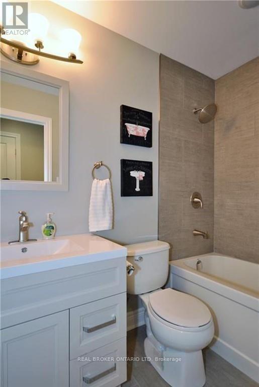 2 - 33 Beaconsfield Avenue, London South, Ontario  N6C 1B6 - Photo 10 - X13127490