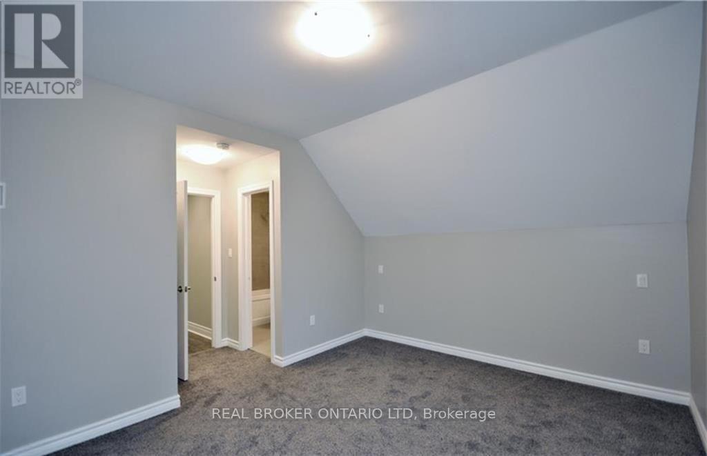 2 - 33 Beaconsfield Avenue, London South, Ontario  N6C 1B6 - Photo 14 - X13127490