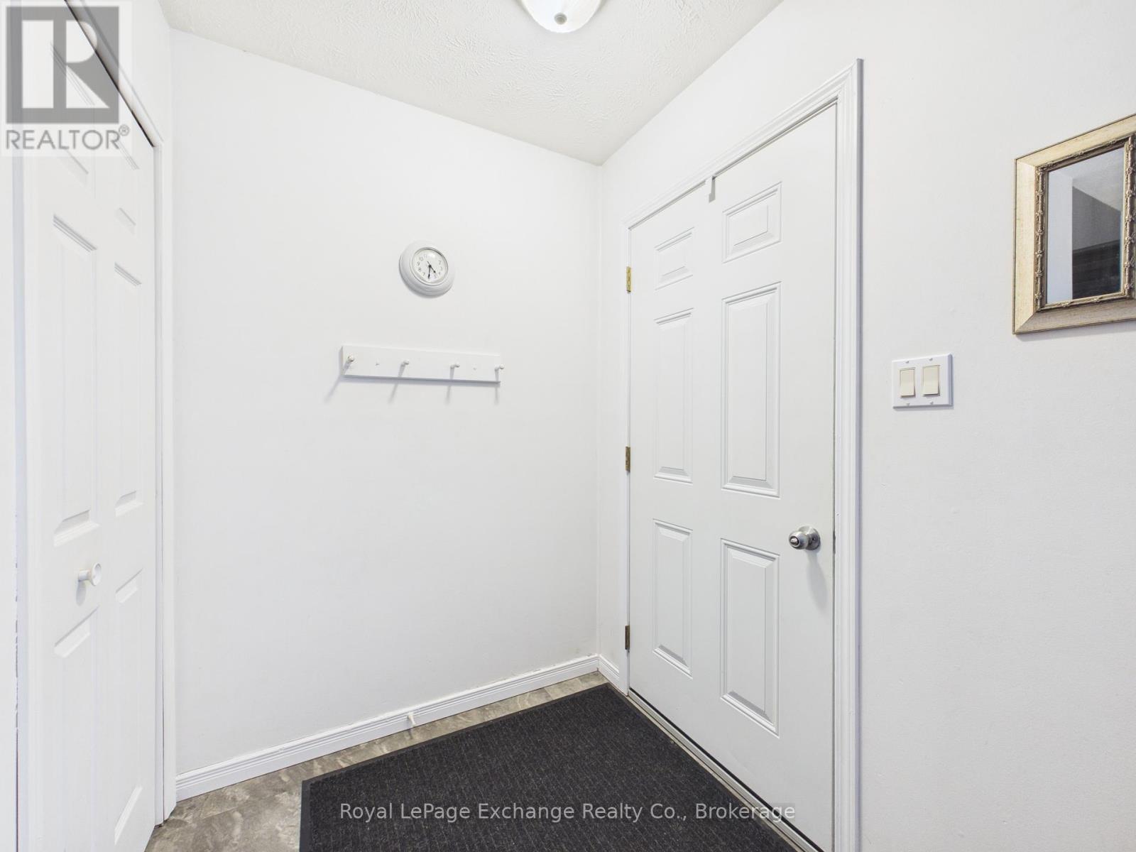 751 Walsh Street, Kincardine, Ontario  N2Z 1R2 - Photo 2 - X13127380