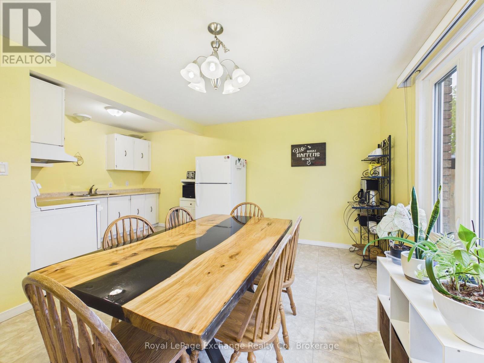 751 Walsh Street, Kincardine, Ontario  N2Z 1R2 - Photo 6 - X13127380