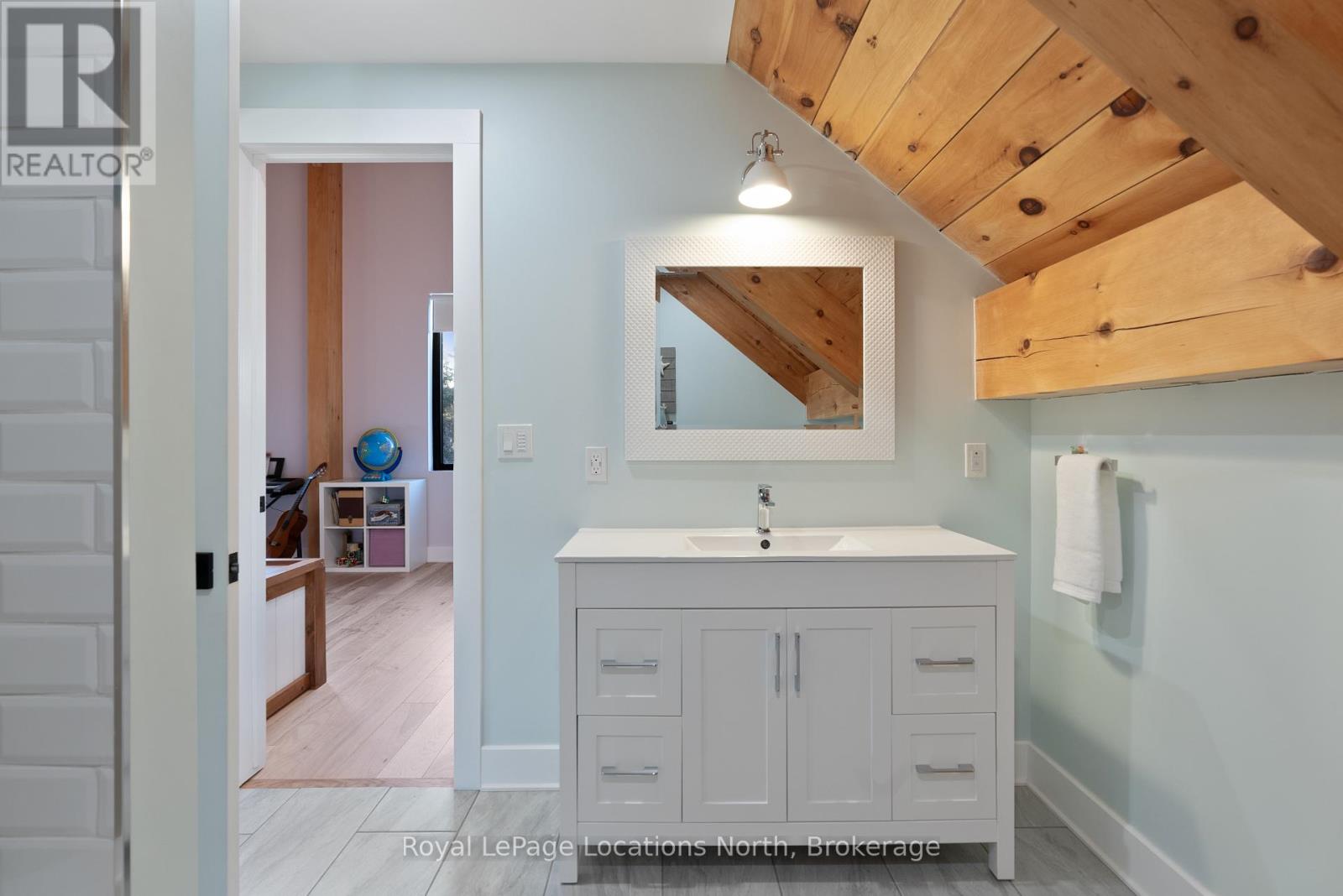 113 Slabtown Road, Blue Mountains, Ontario  N0H 1J0 - Photo 19 - X13127516
