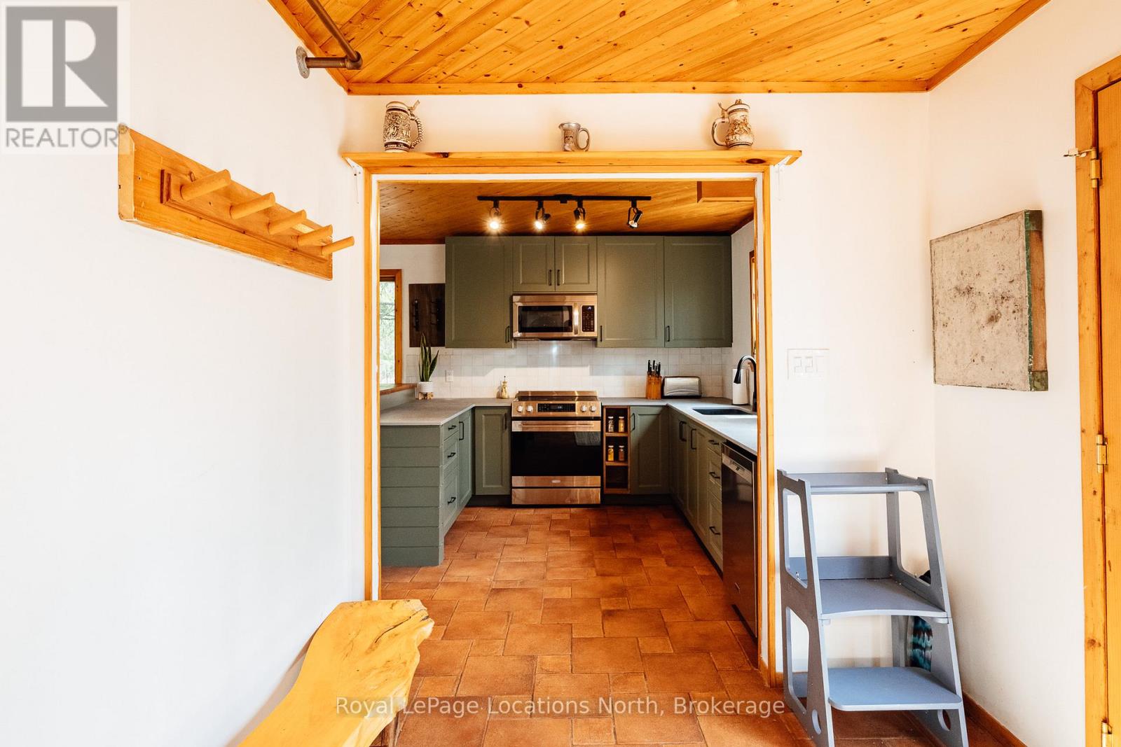 218 Raglan Street, Grey Highlands, Ontario  N0C 1E0 - Photo 5 - X13127622