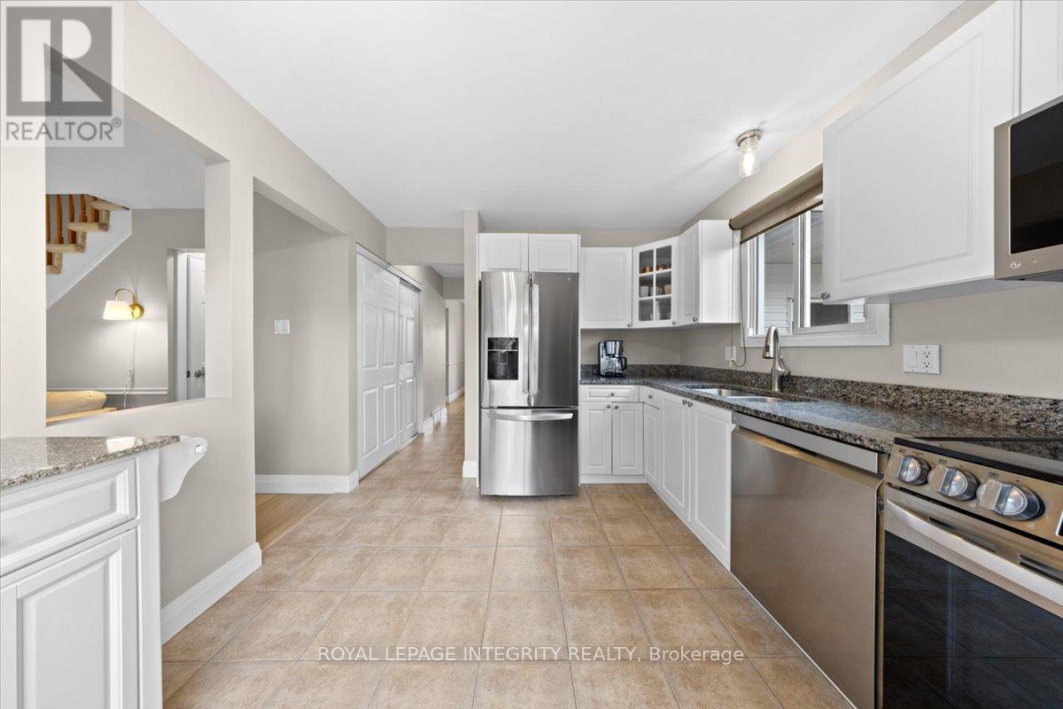 1122 St Germain Crescent, Ottawa, Ontario  K1C 2L8 - Photo 10 - X13127582
