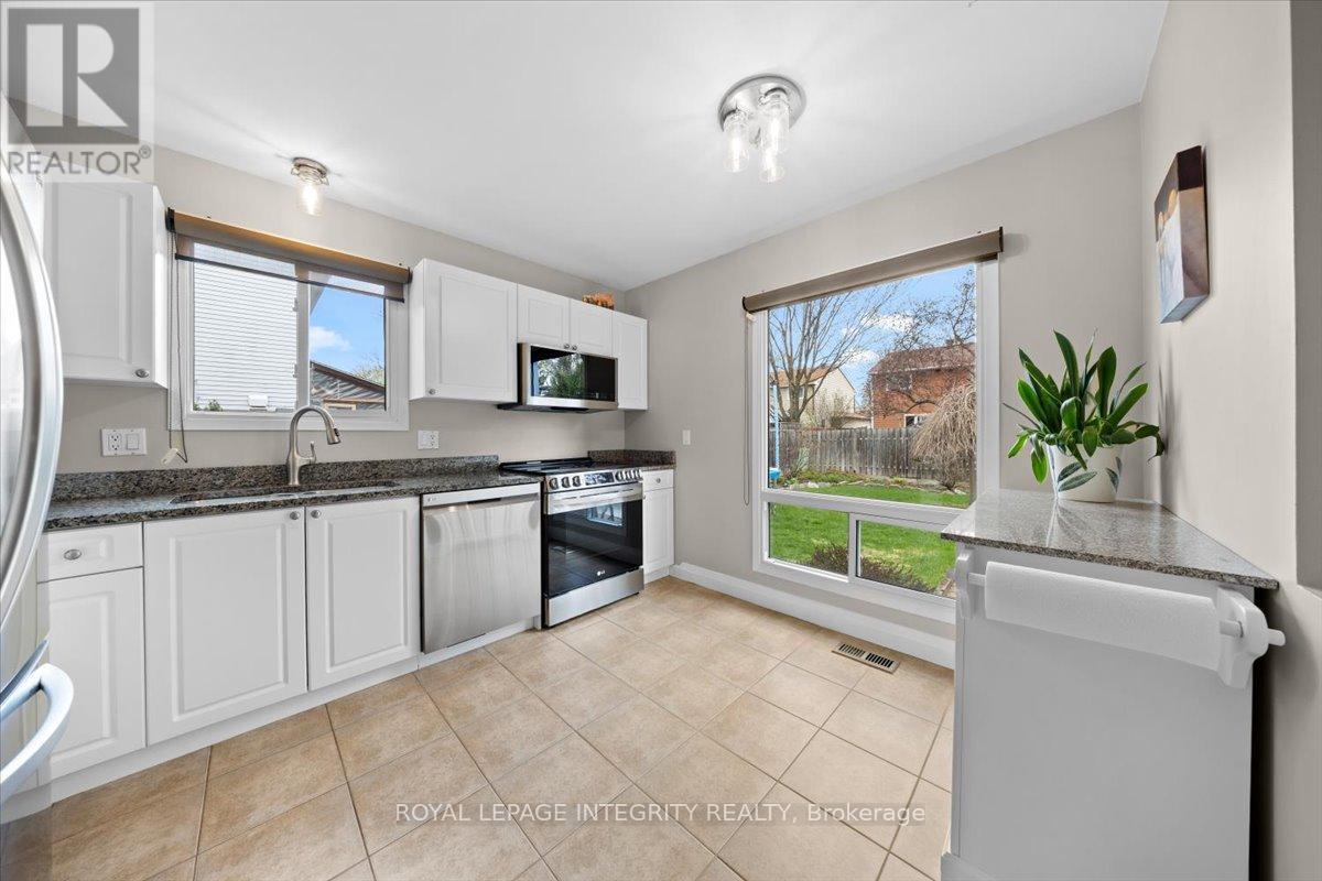 1122 St Germain Crescent, Ottawa, Ontario  K1C 2L8 - Photo 12 - X13127582