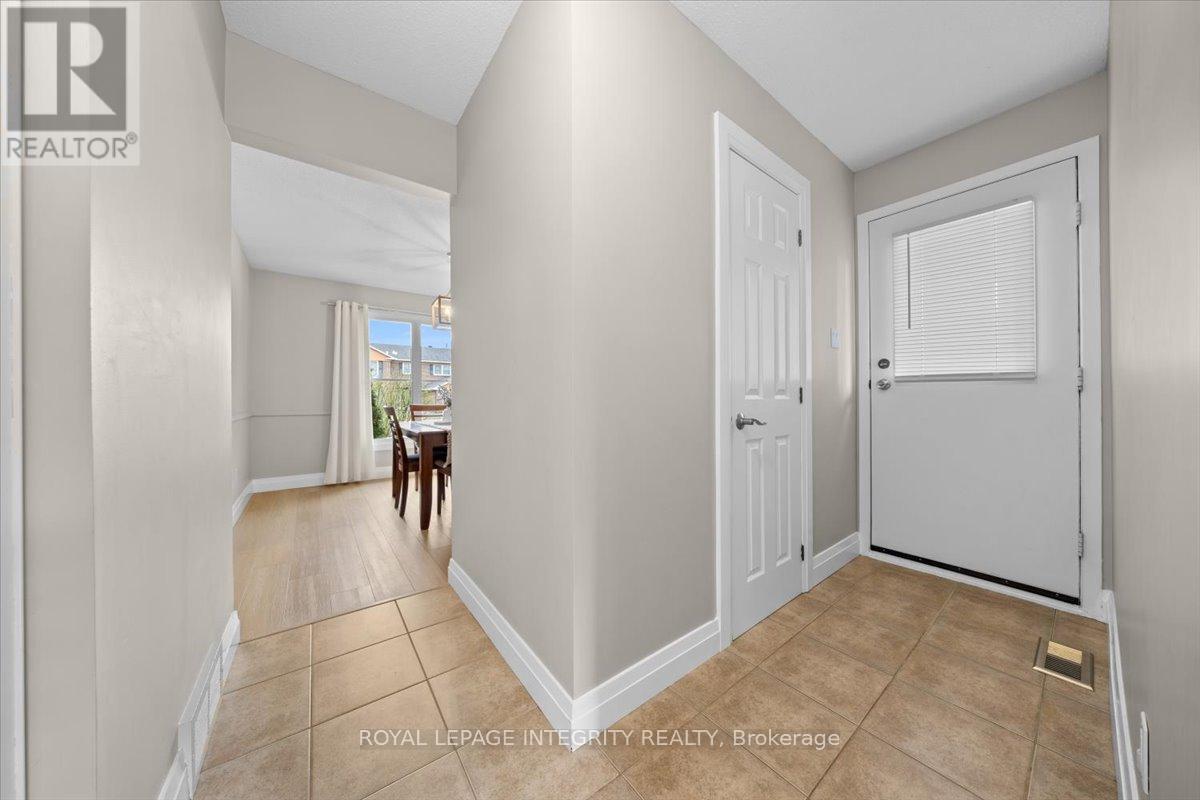 1122 St Germain Crescent, Ottawa, Ontario  K1C 2L8 - Photo 19 - X13127582