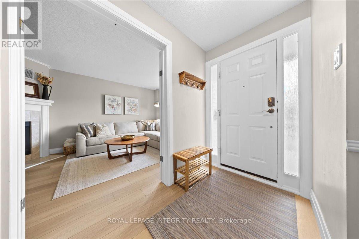 1122 St Germain Crescent, Ottawa, Ontario  K1C 2L8 - Photo 3 - X13127582